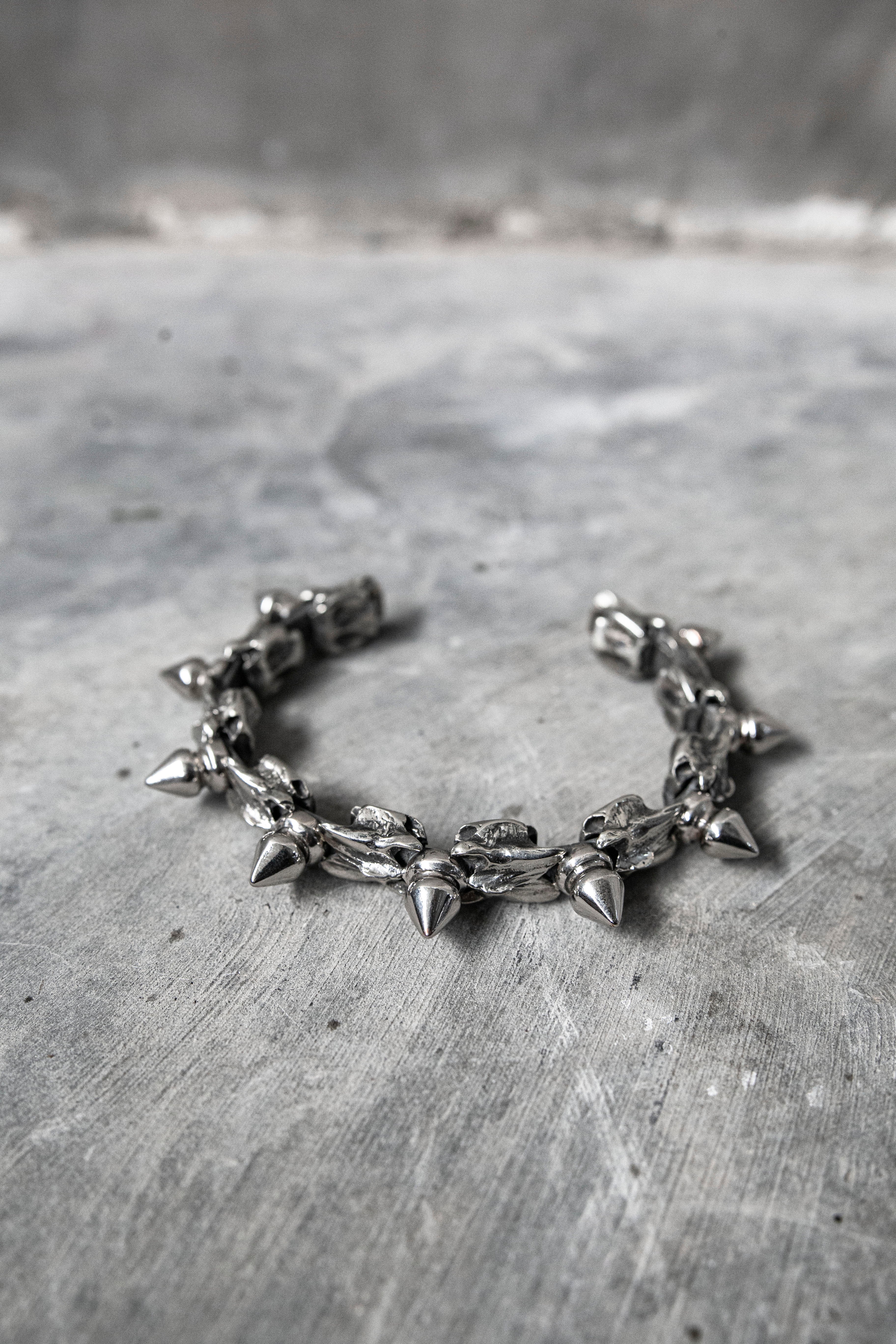 【here's ヒアーズ】SPINAL COLUMN BRACELET 301 SPINAL COLUMN BRACELET 301 – h'eres