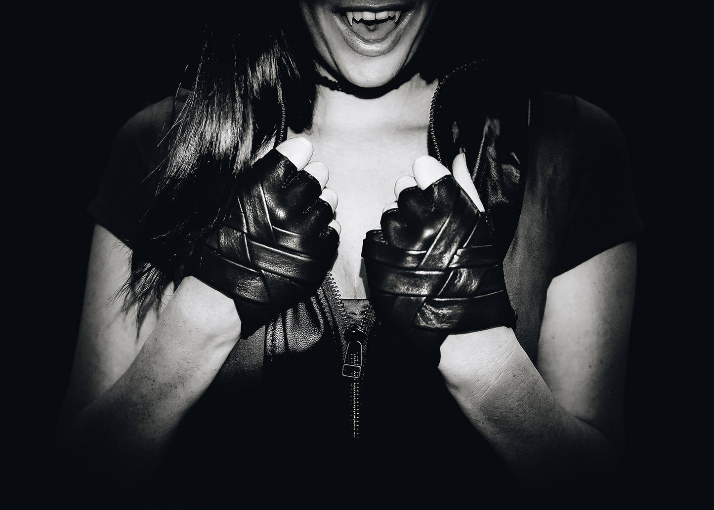Strap Unisex Fingerless Leather Gloves