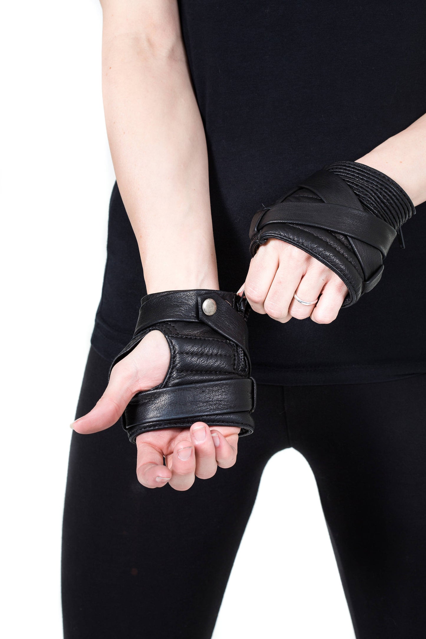 KROSS WRAP KOMBAT Black Fingerless Leather Gloves