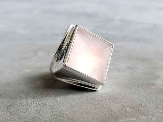 Rose Quartz Crystal Pyramid Unisex Silver Ring