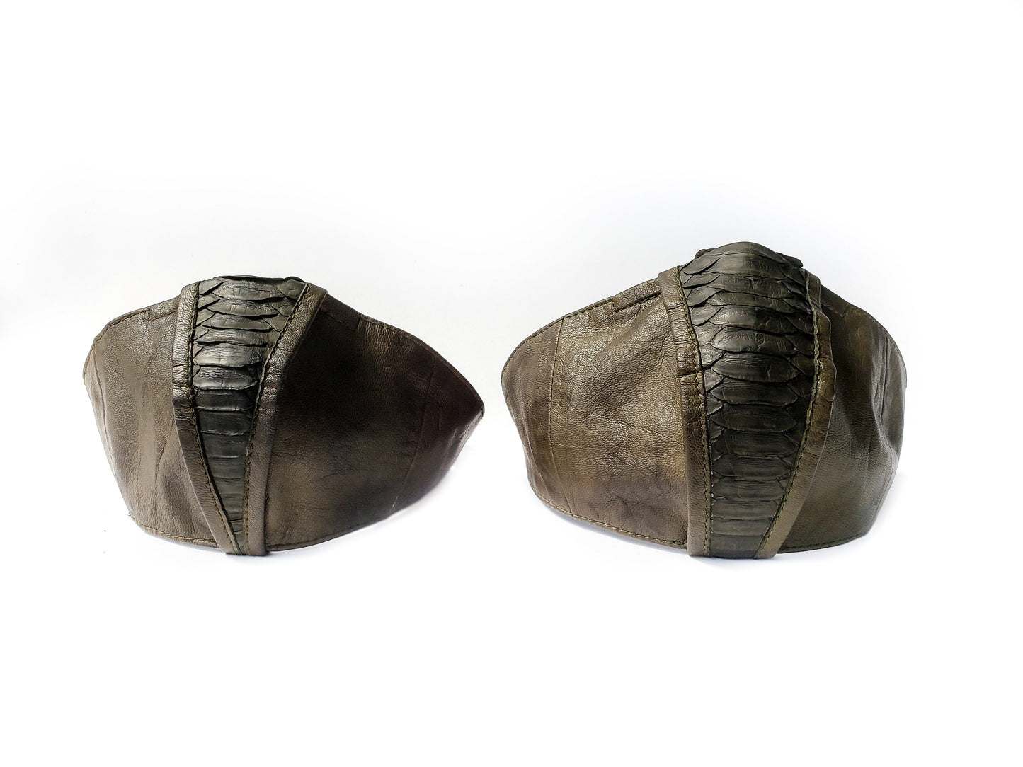 GREEN ROCK DEFENSE Face Mask in Olive Leather