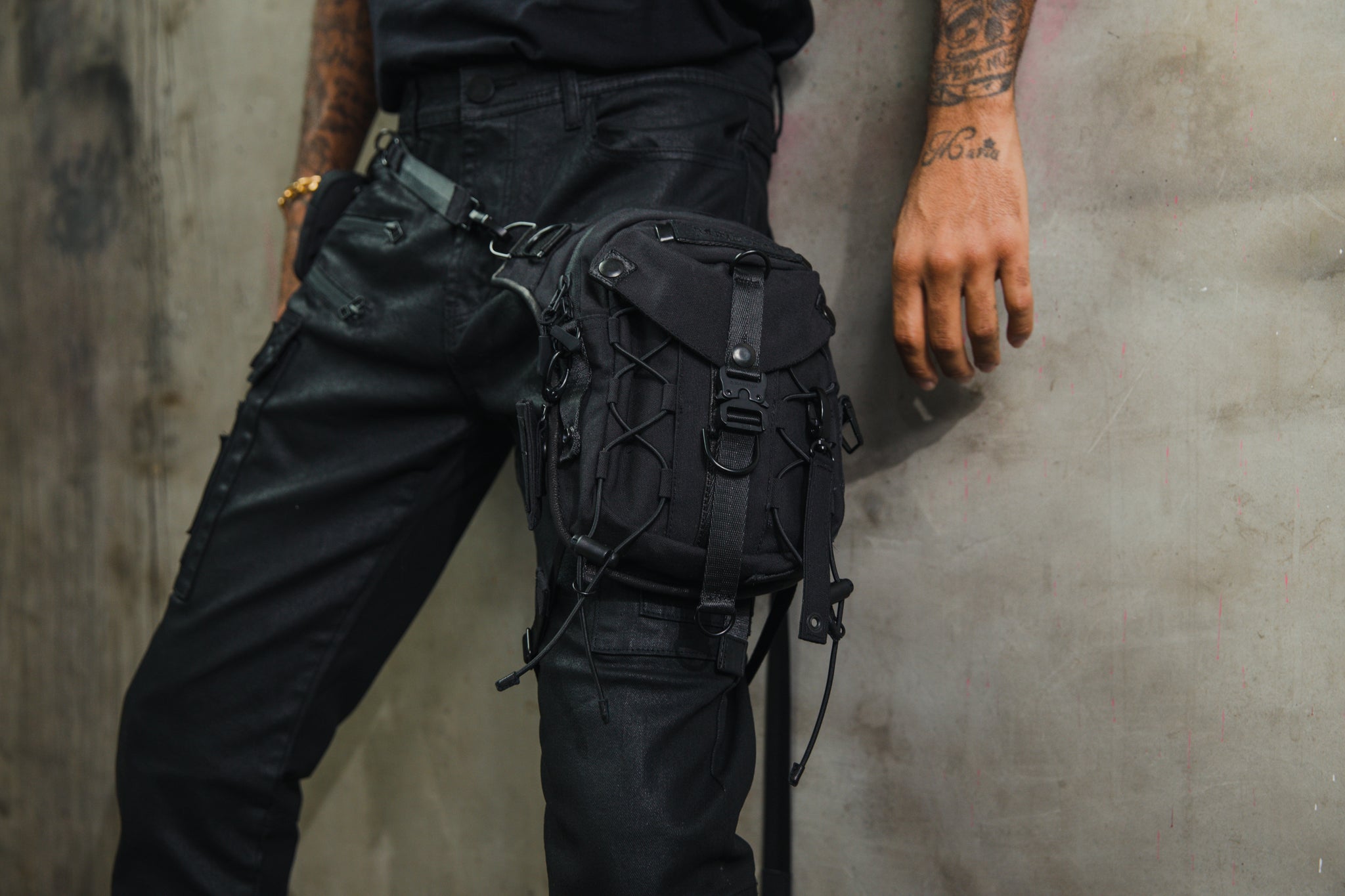 Tech1 Tactical Thigh Crossbody and Side Holster Bag – Jungle Tribe LA