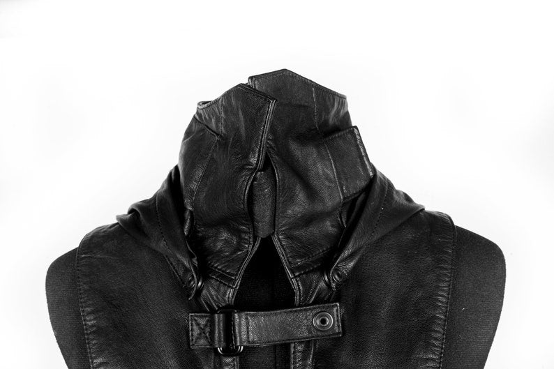 Black Shadow 2.0 Hood in Leather