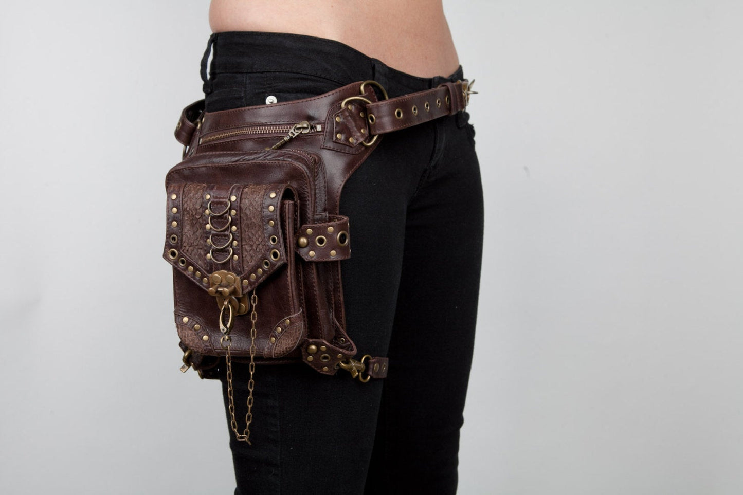 BLASTER 3.0 Brown Leather Convertible Hip Bag