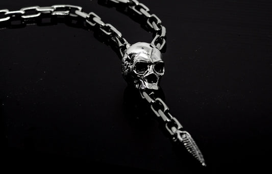 Silver Skull w/ Alien Spine Lariat