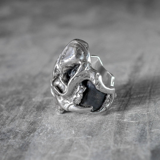 Saber Skull Ring with Black Diamond Eyes